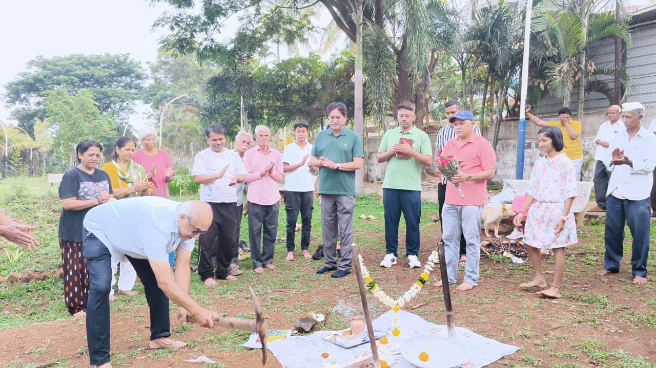 जाधव नगरमध्ये ६५ लाखांच्या अत्याधुनिक उद्यान विकास कामाला प्रारंभ; आमदार असिफ (राजू) सेठ यांचा पुढाकार
